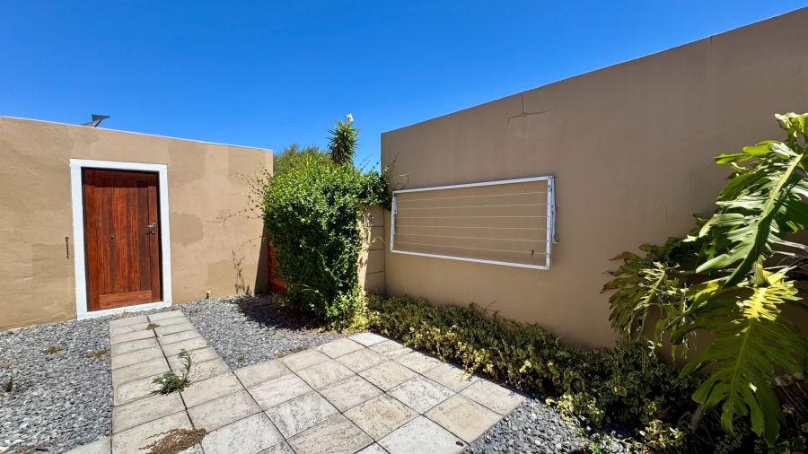 2 Bedroom Property for Sale in Guldenland Western Cape